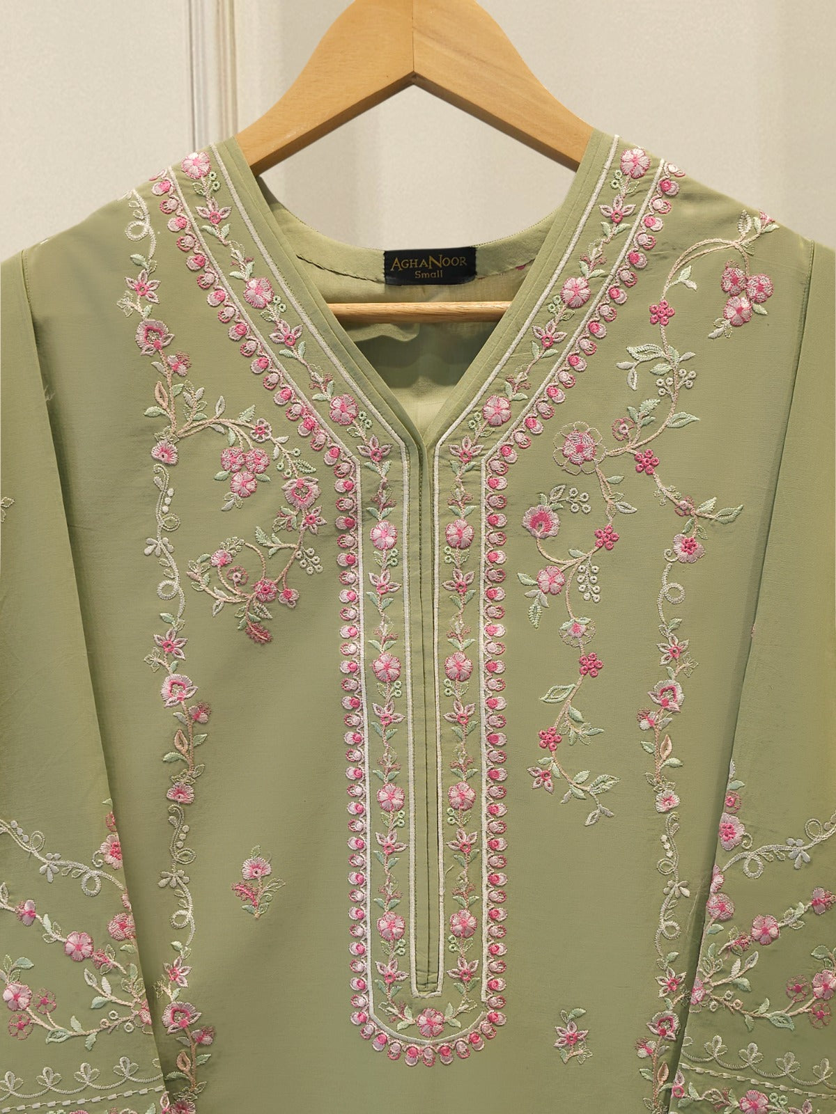 2 Piece - Embroidered Cambric Suit S115409 Secondary image