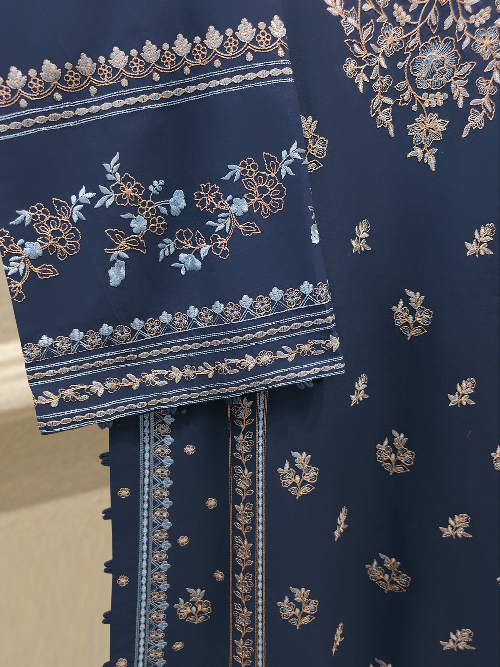 2 Piece - Embroidered Cambric Suit S115428