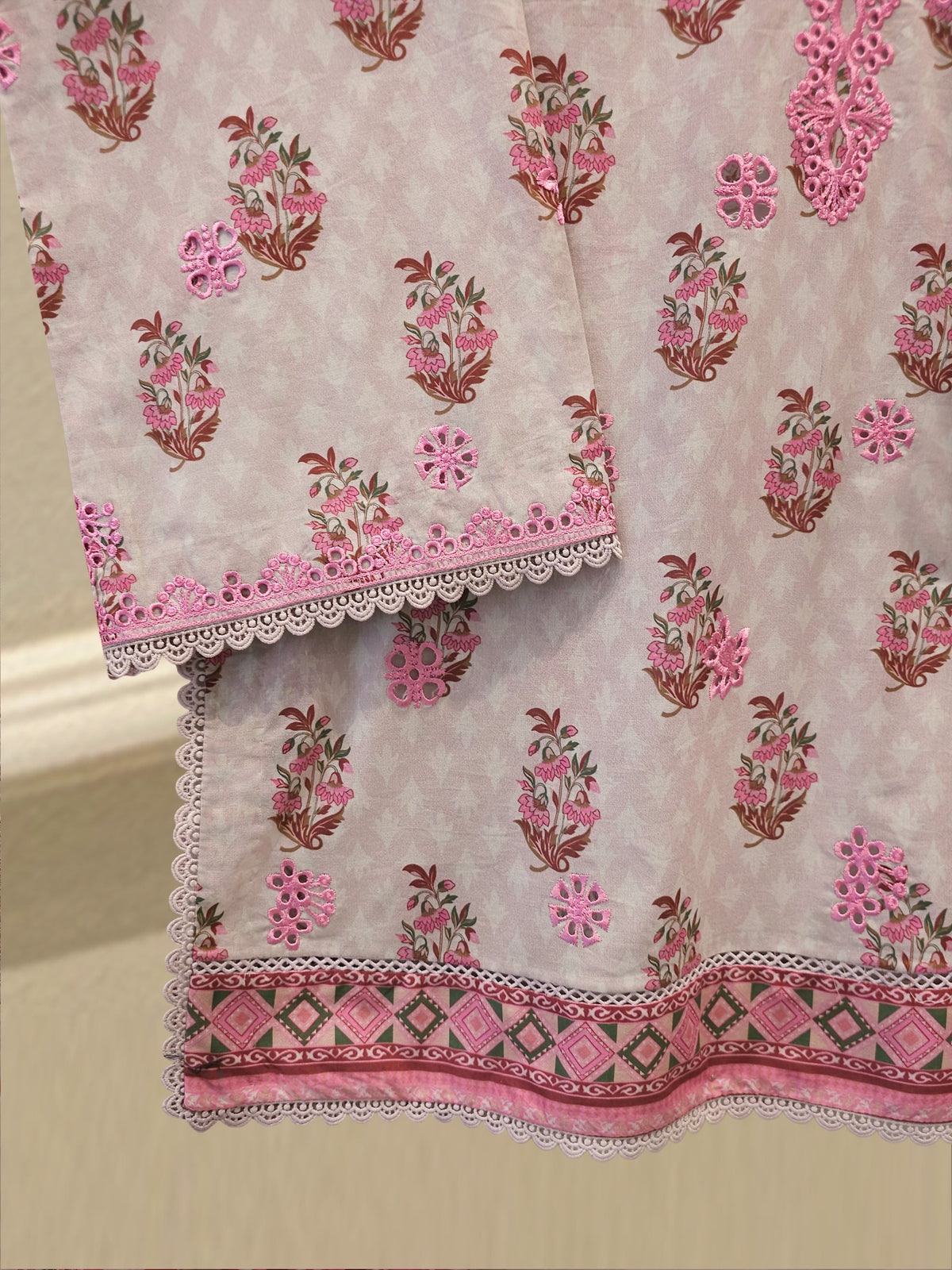 3-Piece Embroided Cambric Suit S115568