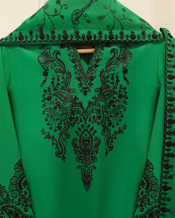 3 Piece - Embroidered Khaddar Suit S115769