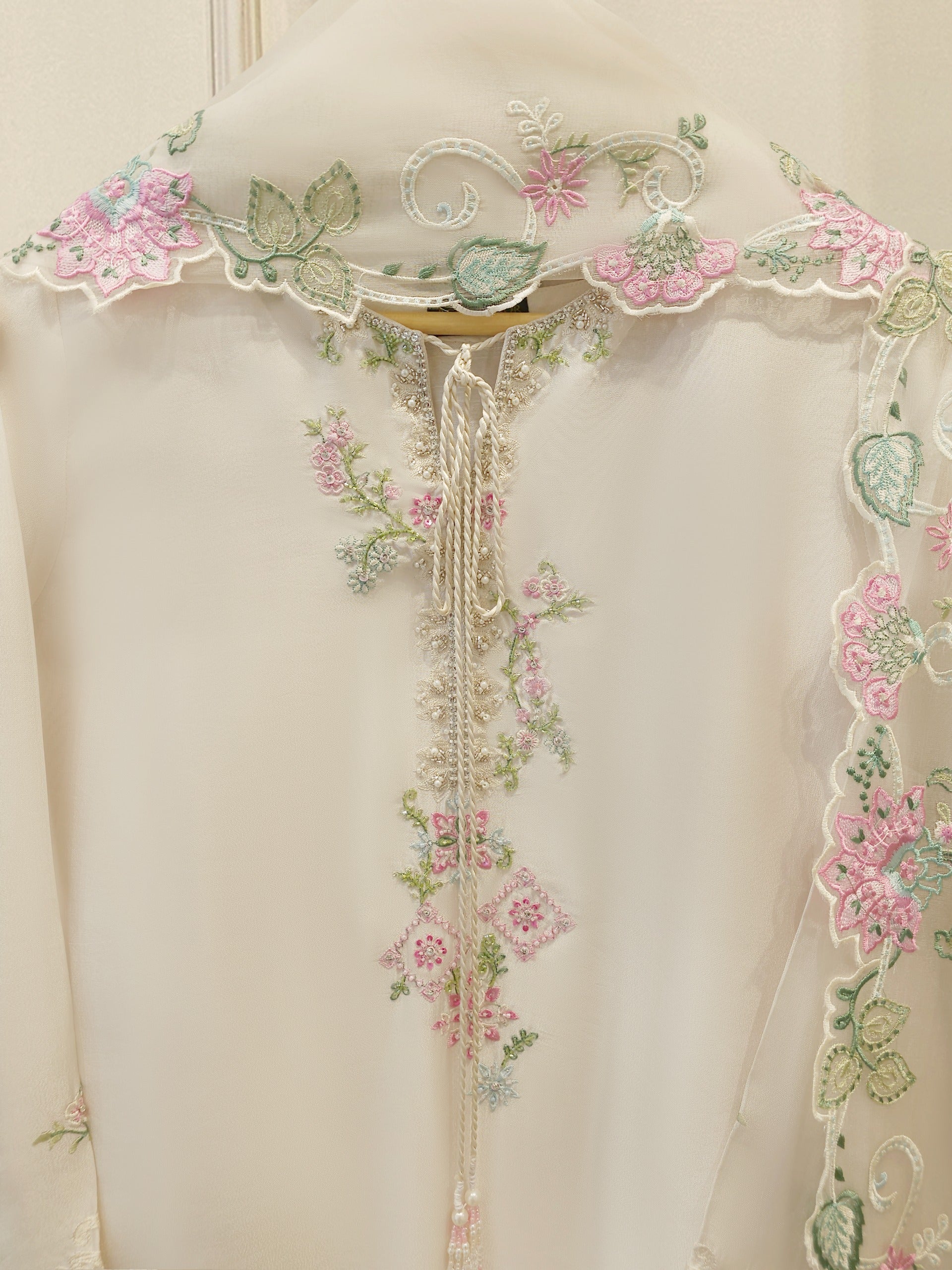 3 Piece- Pure  Sheesha Silk Embroidered Suit S115621 Secondary image