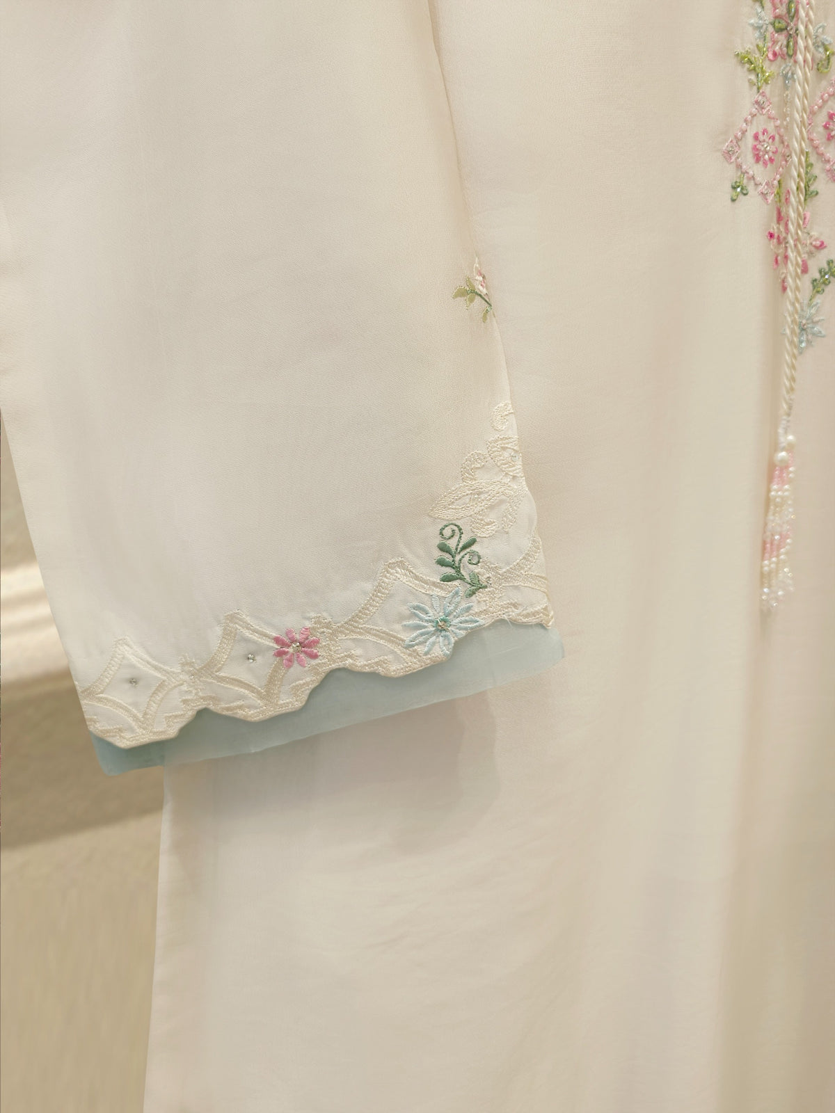 3 Piece- Pure  Sheesha Silk Embroidered Suit S115621