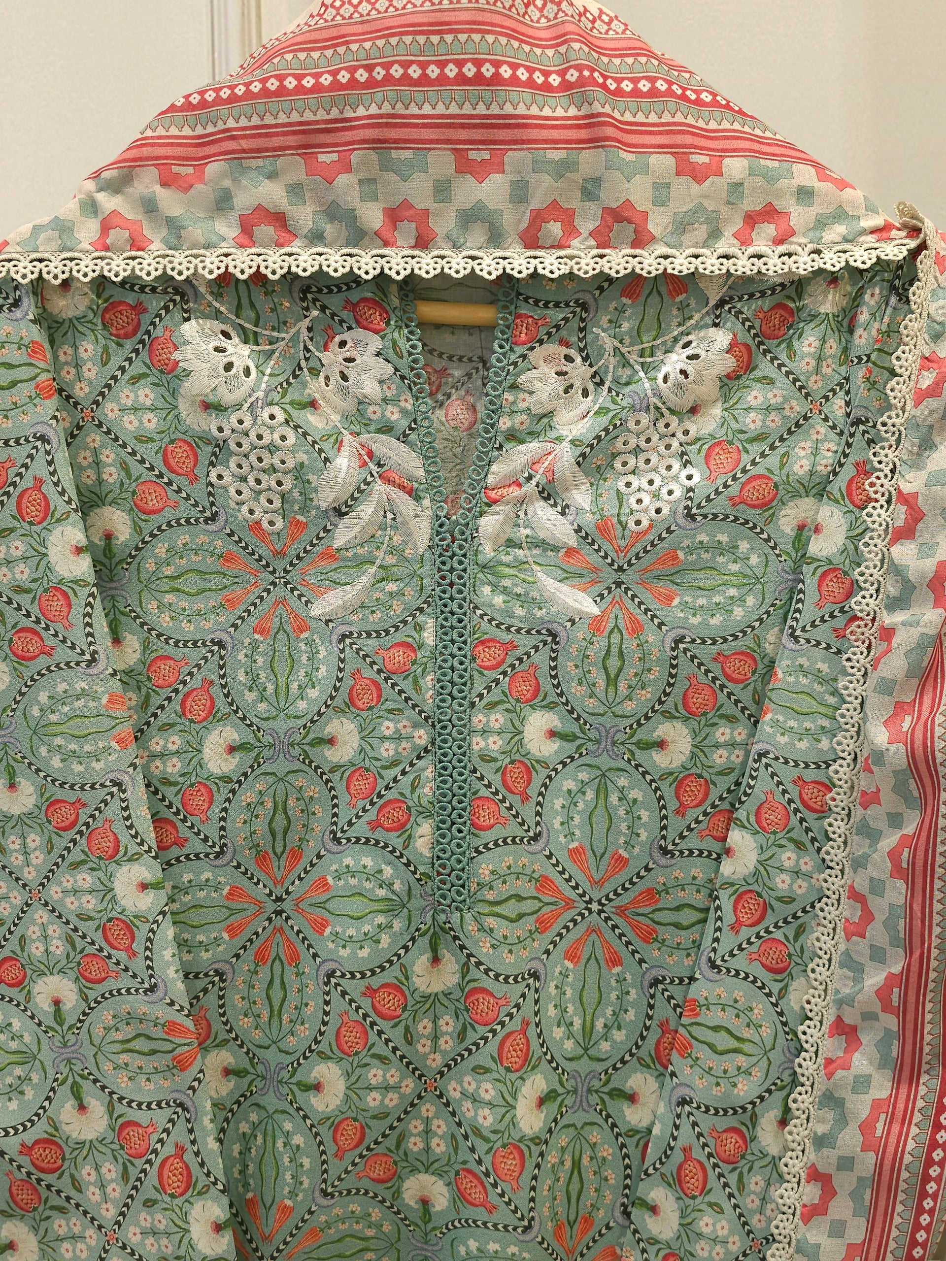 3-Piece Embroided Lawn Suit S115338 Secondary image