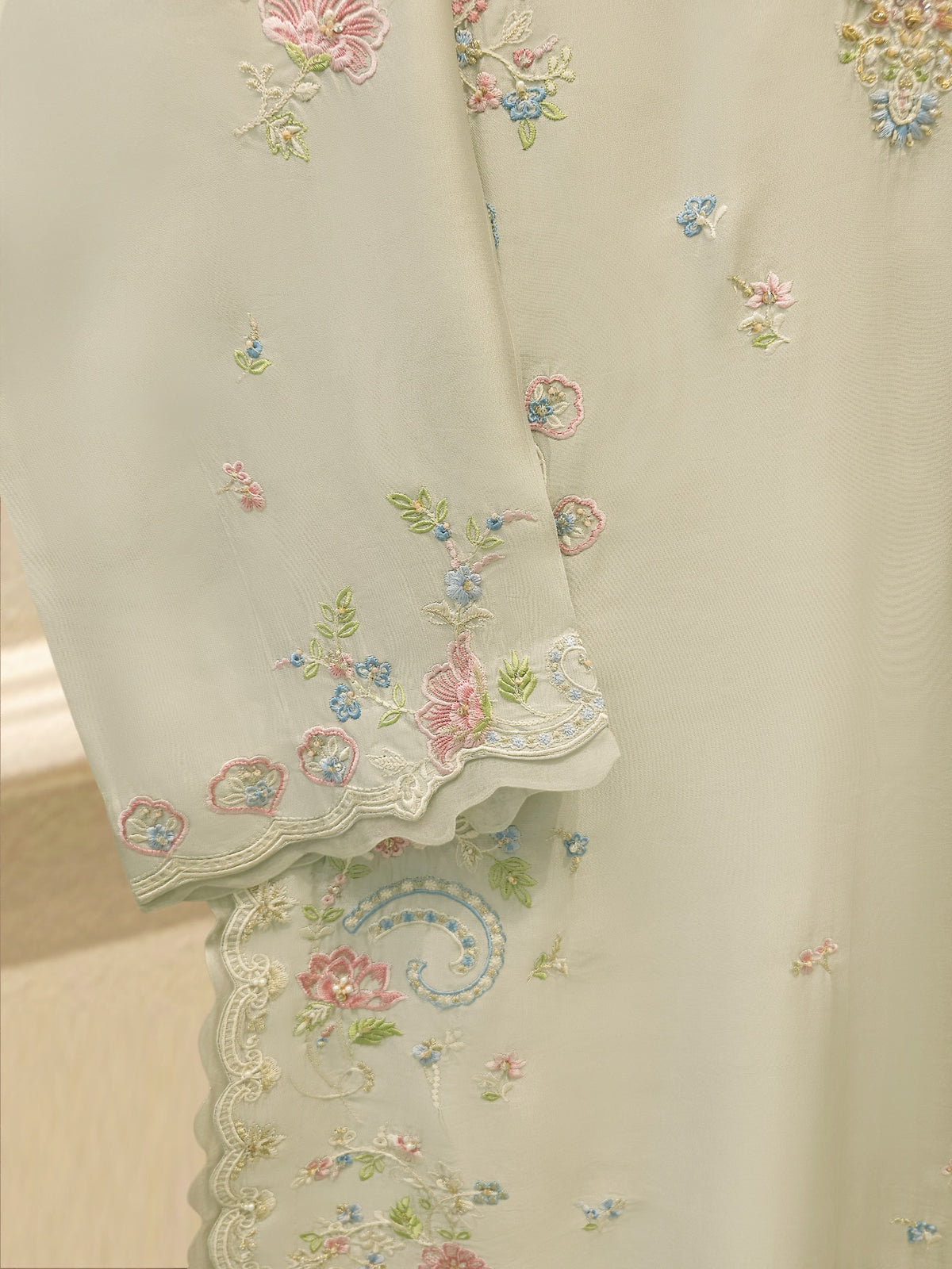 3 Piece- Pure  Sheesha Silk Embroidered Suit S115692